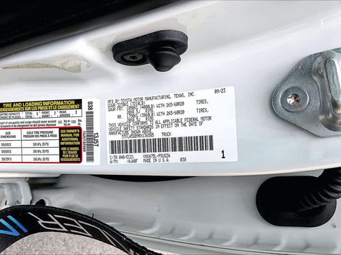 Used 2024 Toyota Tundra SR5 w/ SR5 Premium Package AWD/4WD image 33