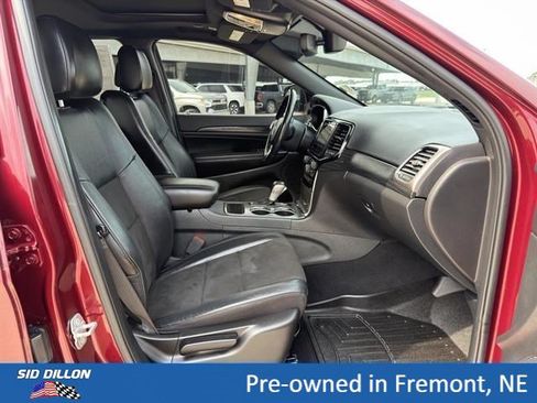 Used 2020 Jeep Grand Cherokee Altitude AWD/4WD image 14