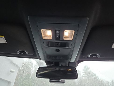 Used 2017 RAM 1500 Limited image 47