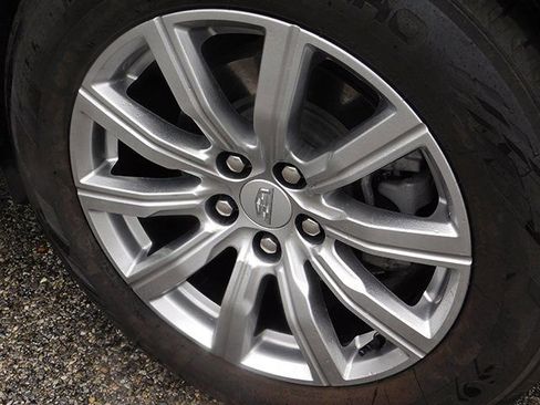 Used 2023 Cadillac XT4 Premium Luxury image 10