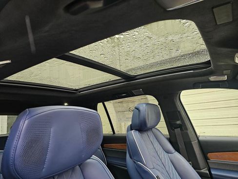 New 2026 Cadillac Vistiq Premium Luxury image 17