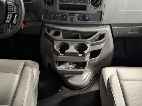 New 2026 Ford E-450 and Econoline 450 Super Duty w/ Power Equipment Group image 17