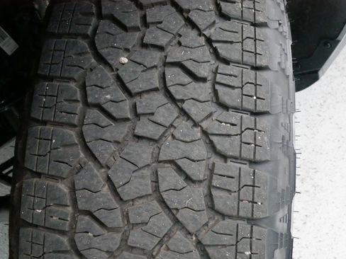 Used 2026 GMC Yukon Denali w/ Sun & Power Step Package AWD/4WD image 13