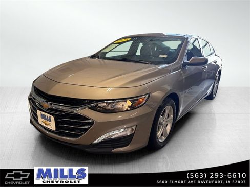 Used 2024 Chevrolet Malibu LT image 1