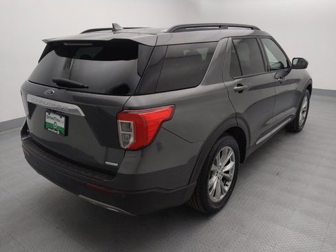 Used 2020 Ford Explorer XLT w/ Equipment Group 202A image 9