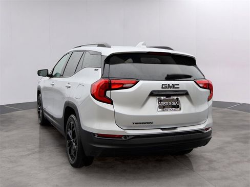 Used 2020 GMC Terrain SLT w/ Elevation Edition image 7
