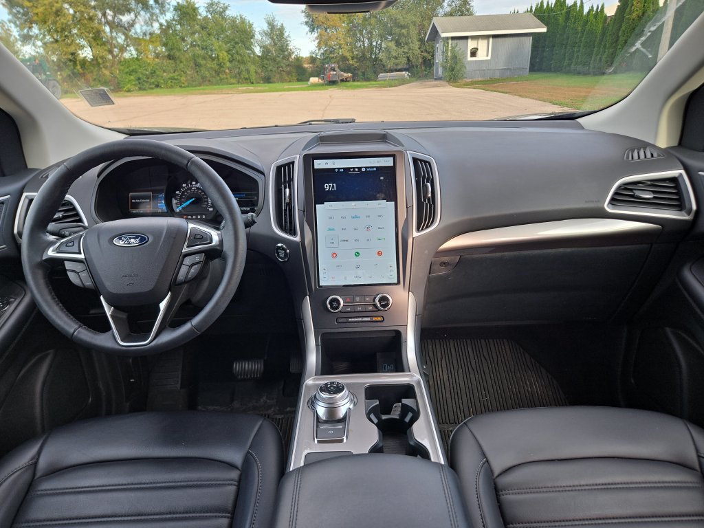 Used 2024 Ford Edge SEL w/ Convenience Package AWD/4WD image 12