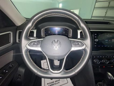 Used 2023 Volkswagen Atlas SE w/ Panoramic Sunroof Package AWD/4WD image 14