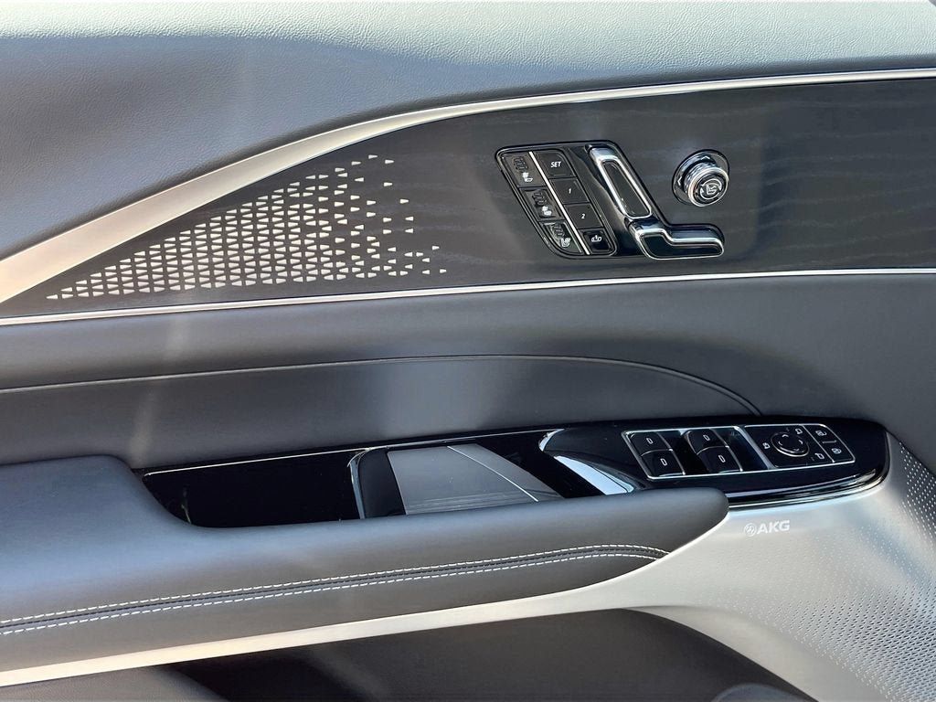 New 2026 Cadillac Lyriq V AWD/4WD image 18