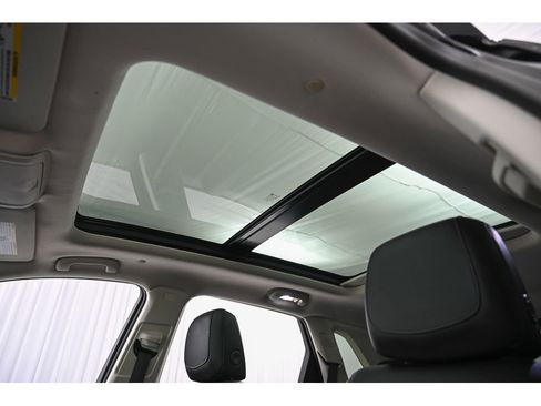 Used 2019 Cadillac XT5 Luxury image 35