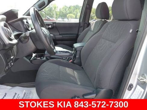 Used 2017 Toyota Tacoma TRD Off-Road w/ Tow Package RWD image 18
