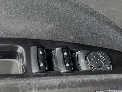 Used 2016 Ford Fusion SE w/ Equipment Group 201A image 17