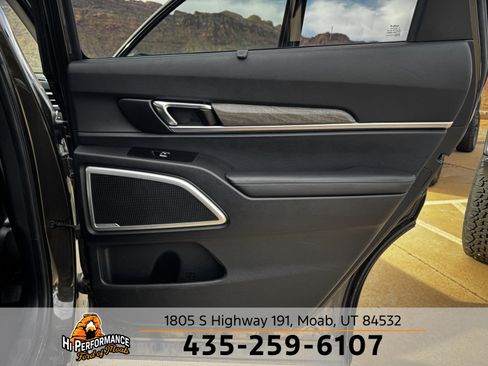 Used 2022 Kia Telluride EX w/ EX Premium Package image 32