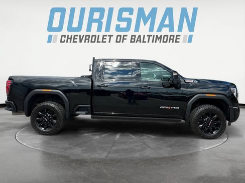 Used 2025 GMC Sierra 2500 AT4 w/ AT4 Premium Plus Package AWD/4WD image 7