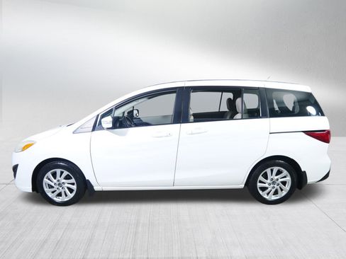 Used 2015 MAZDA MAZDA5 Sport image 4