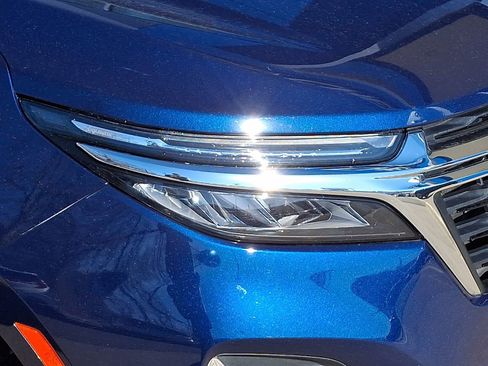 Used 2023 Chevrolet Equinox LT image 9