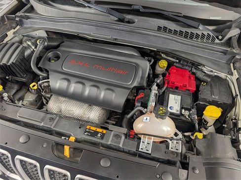 Used 2021 Jeep Renegade Latitude w/ Convenience Group image 34