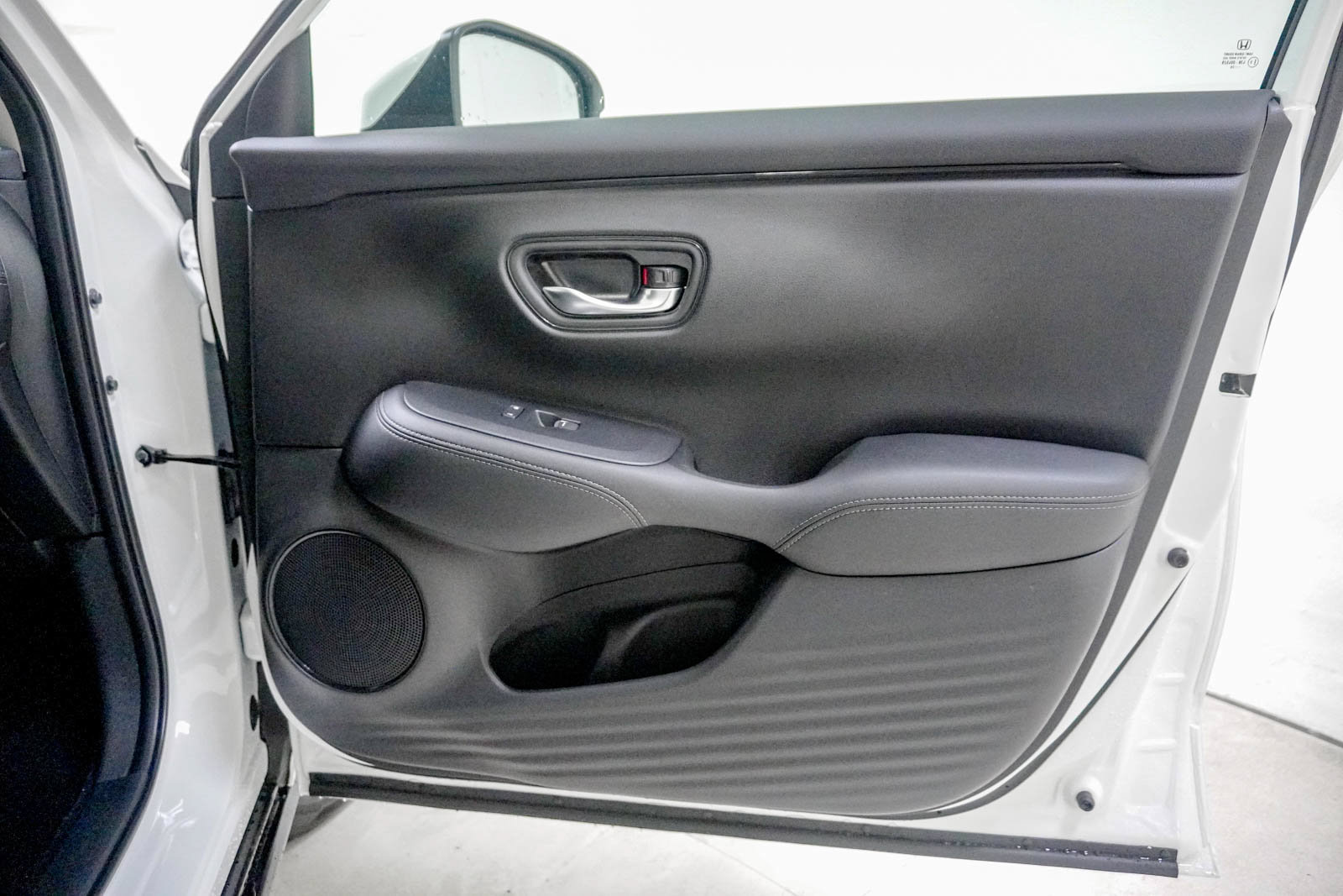 New 2027 Honda HR-V EX-L image 30