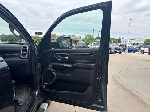 Used 2021 RAM 1500 Laramie AWD/4WD image 11