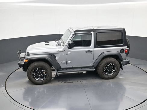 Used 2021 Jeep Wrangler Sport AWD/4WD image 29