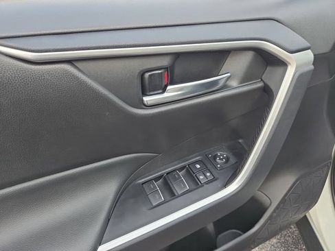 Used 2024 Toyota RAV4 XLE FWD image 13