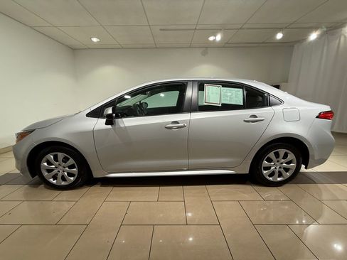 Certified 2024 Toyota Corolla LE image 2