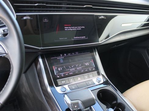 Used 2024 Audi Q8 Premium Plus image 22