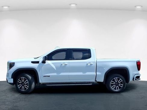 Used 2026 GMC Sierra 1500 AT4 w/ LPO, Black Badging Package AWD/4WD image 14