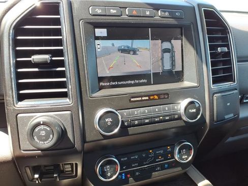 Used 2020 Ford Expedition Limited w/ Equipment Group 302A AWD/4WD image 29