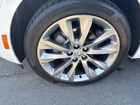 Used 2023 Buick Envision Avenir AWD/4WD image 11