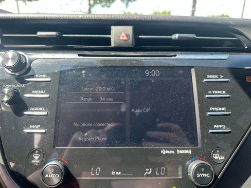 Used 2019 Toyota Camry XSE FWD image 12