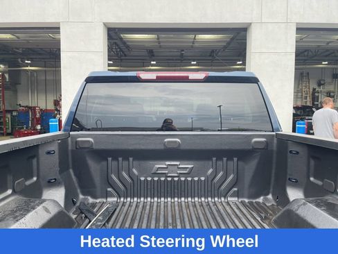 Used 2022 Chevrolet Silverado 1500 LT AWD/4WD image 19