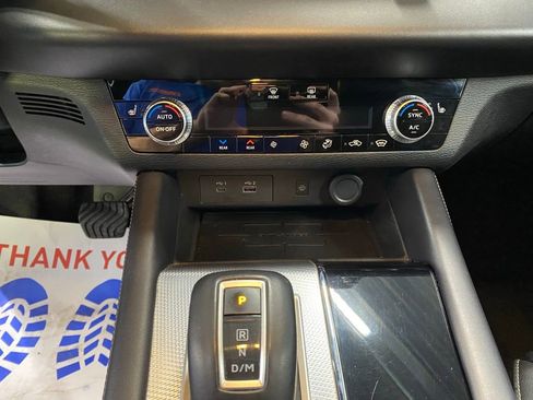 Used 2023 Mitsubishi Outlander SEL image 28