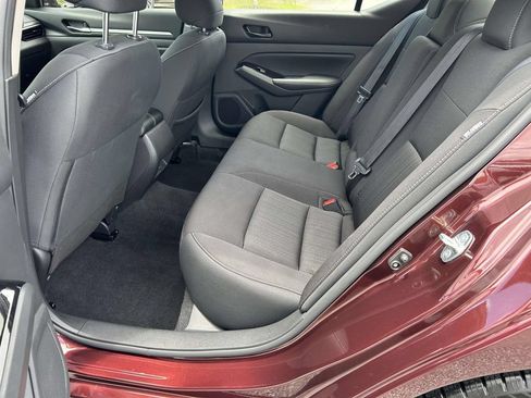 Used 2023 Nissan Altima 2.5 SV FWD image 11