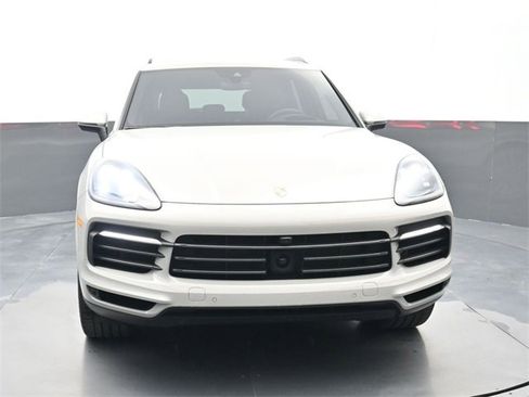 Used 2022 Porsche Cayenne Platinum Edition image 25