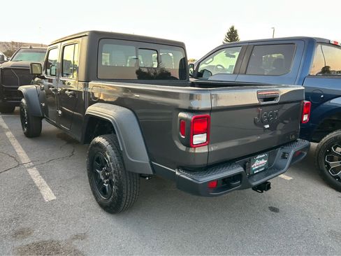New 2025 Jeep Gladiator Sport image 6