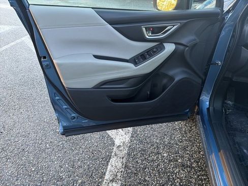 Used 2023 Subaru Forester Premium image 35