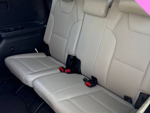 Used 2020 Kia Telluride S FWD image 20