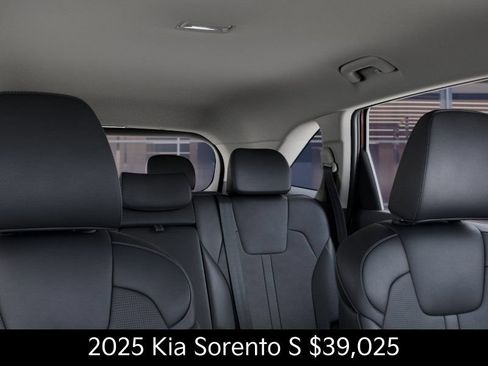 Used 2025 Kia Sorento S AWD/4WD image 27