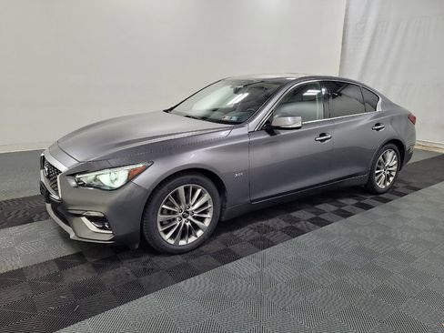 Used 2019 INFINITI Q50 Luxe w/ Essential Package (3.0T Luxe) AWD/4WD image 2