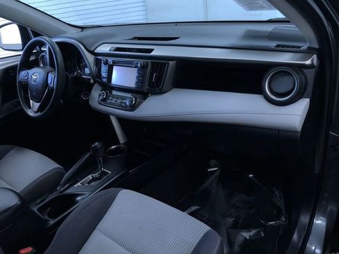 Used 2013 Toyota RAV4 XLE image 16