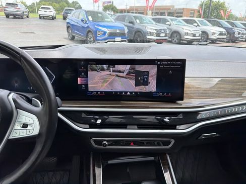 Used 2024 BMW X7 xDrive40i w/ Premium Package AWD/4WD image 34