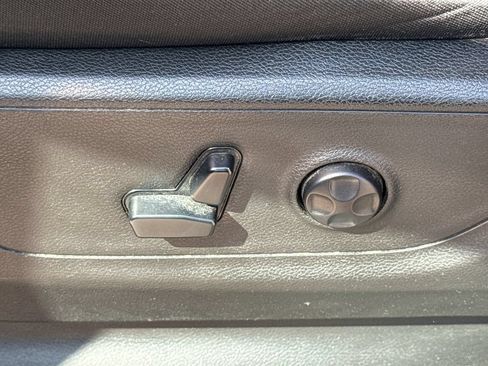 Used 2020 RAM 1500 Big Horn AWD/4WD image 20