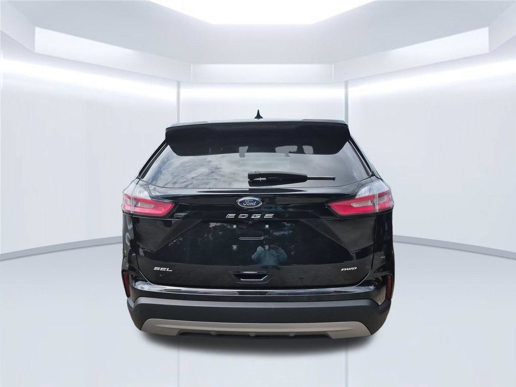 Used 2022 Ford Edge SEL AWD/4WD image 2