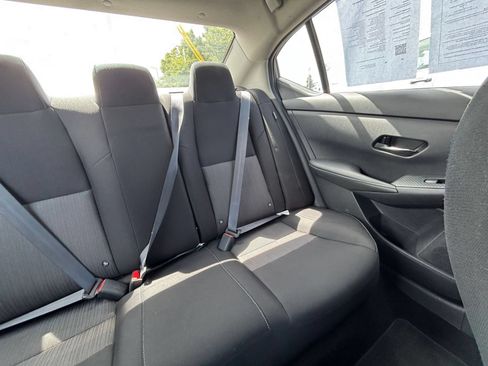 Used 2025 Nissan Sentra SV FWD image 30