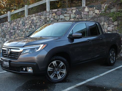 Used 2019 Honda Ridgeline RTL-T image 2