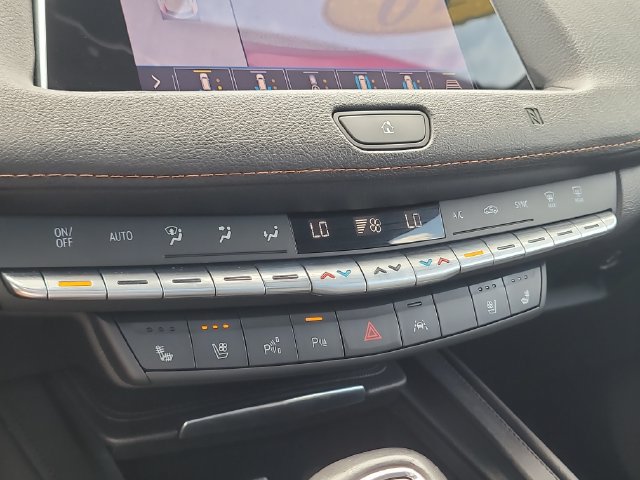 Used 2019 Cadillac XT4 Sport AWD/4WD image 29
