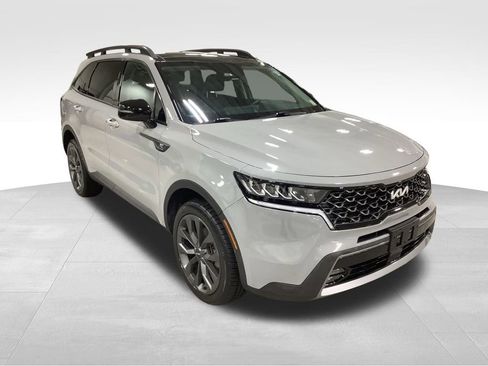 Certified 2022 Kia Sorento X-Line EX image 4