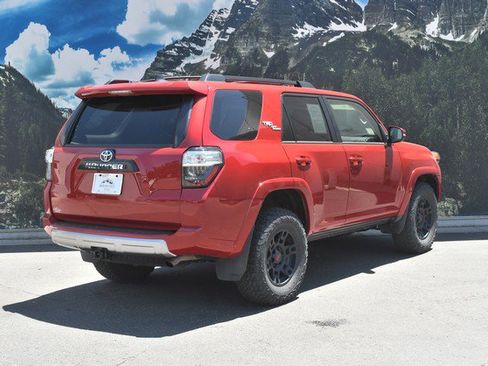 Certified 2022 Toyota 4Runner TRD Off-Road Premium w/ Moonroof Package AWD/4WD image 3