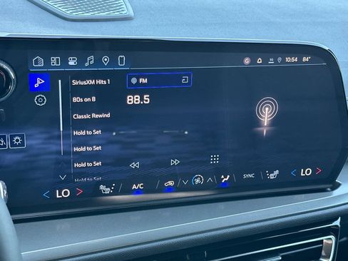 New 2026 Chevrolet Traverse LT w/ Enhanced Driving Package image 18